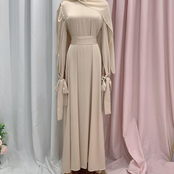 Modest Ramadan Eid Maxi Dress Beige - Picture 2 of 3